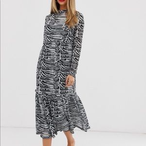 ASOS Vila Zebra Mesh Flowy Midi Dress W Slip NWT